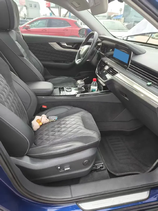 2019 HongQi HS5 2.0T 224HP L4 6AT,autocango,china used car exporter,china ev exporter,chinese used car exporter,chinese used ev exporter