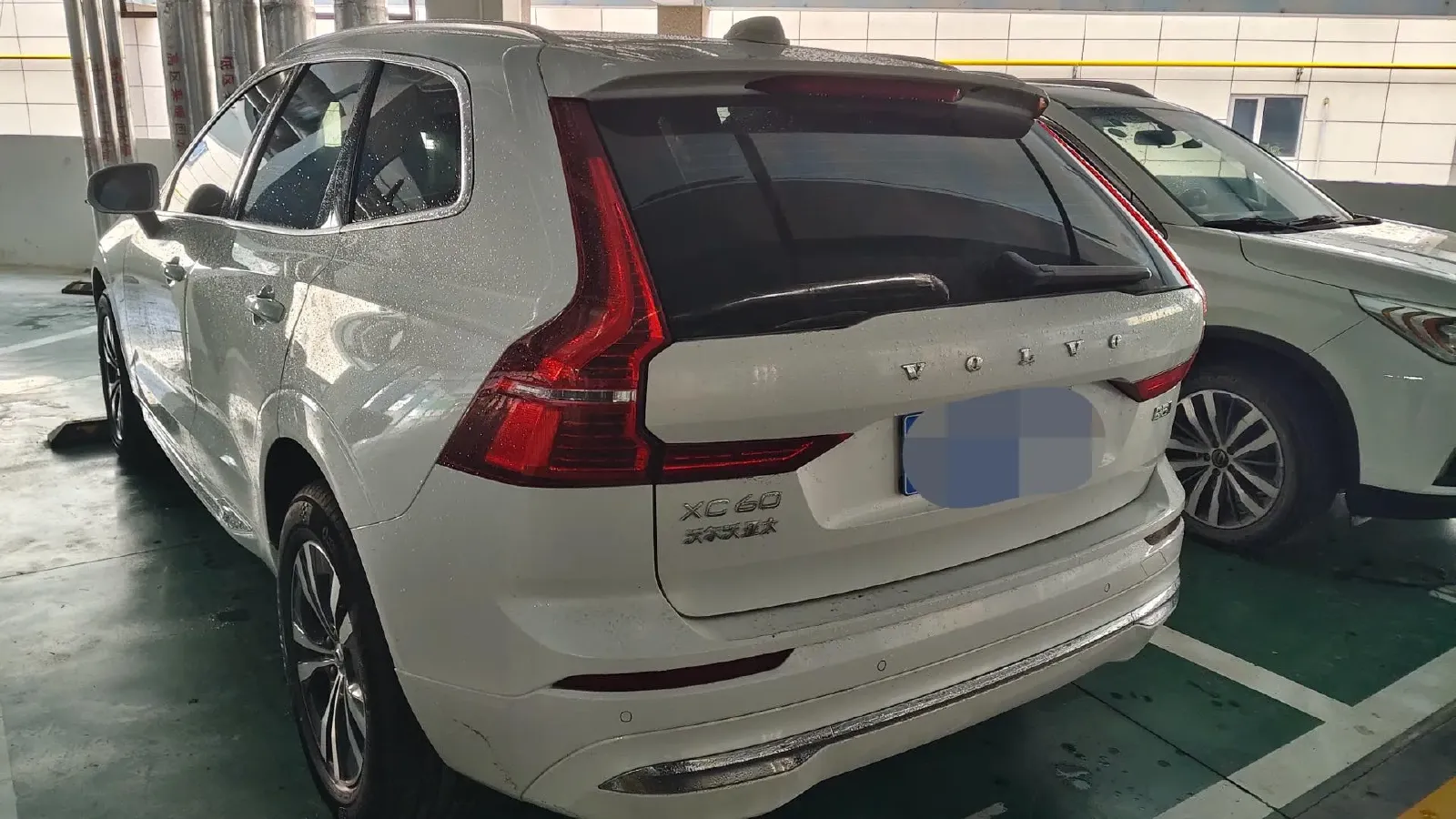 2024 Volvo XC60 2.0T 250HP L4 8AT,autocango,china used car exporter,china ev exporter,chinese used car exporter,chinese used ev exporter