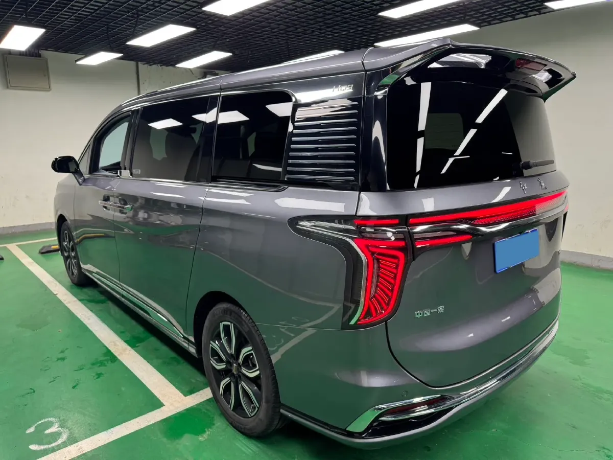 2023 HongQi HQ9 2.0T 252HP L4 8AT,autocango,china used car exporter,china ev exporter,chinese used car exporter,chinese used ev exporter