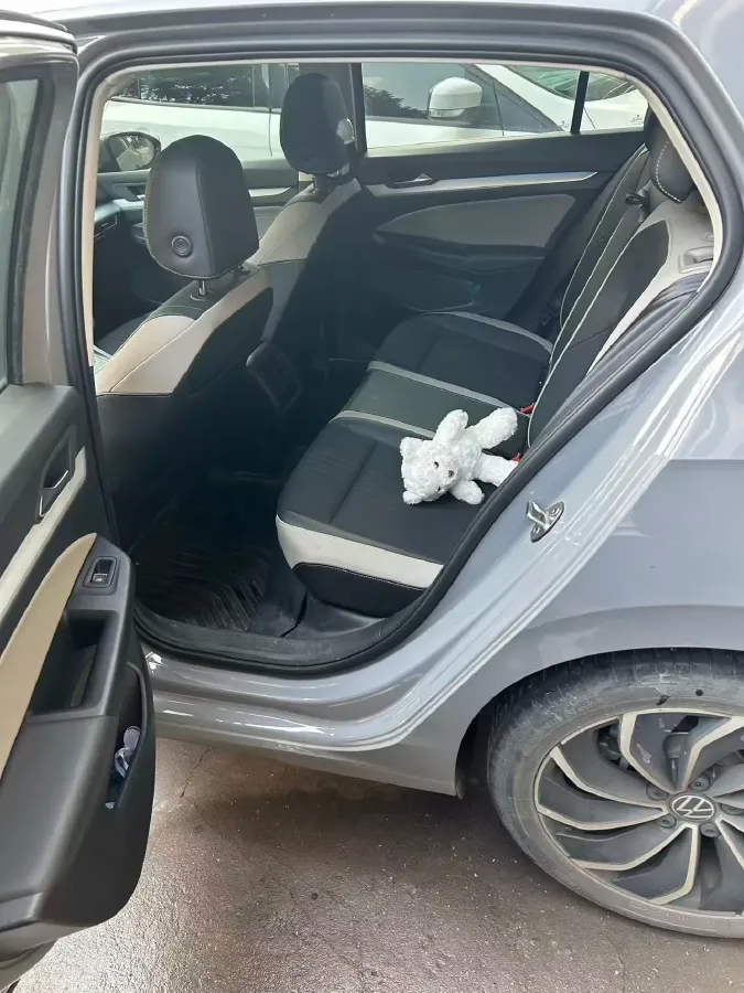 2021 Volkswagen Golf 1.4T 150HP L4 7DCT,autocango,china used car exporter,china ev exporter,chinese used car exporter,chinese used ev exporter