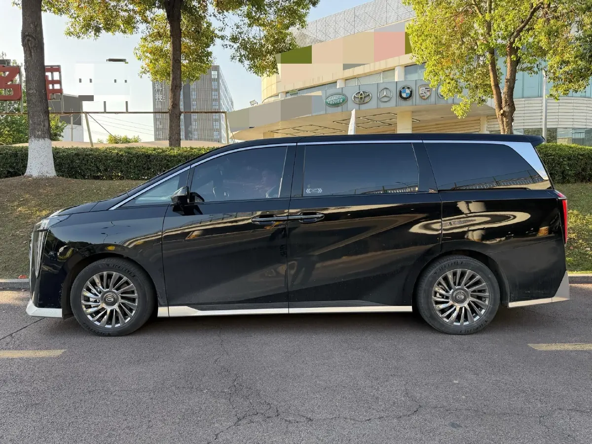 2023 GAC Trumpchi M8 2.0T 252HP L4 8AT,autocango,china used car exporter,china ev exporter,chinese used car exporter,chinese used ev exporter