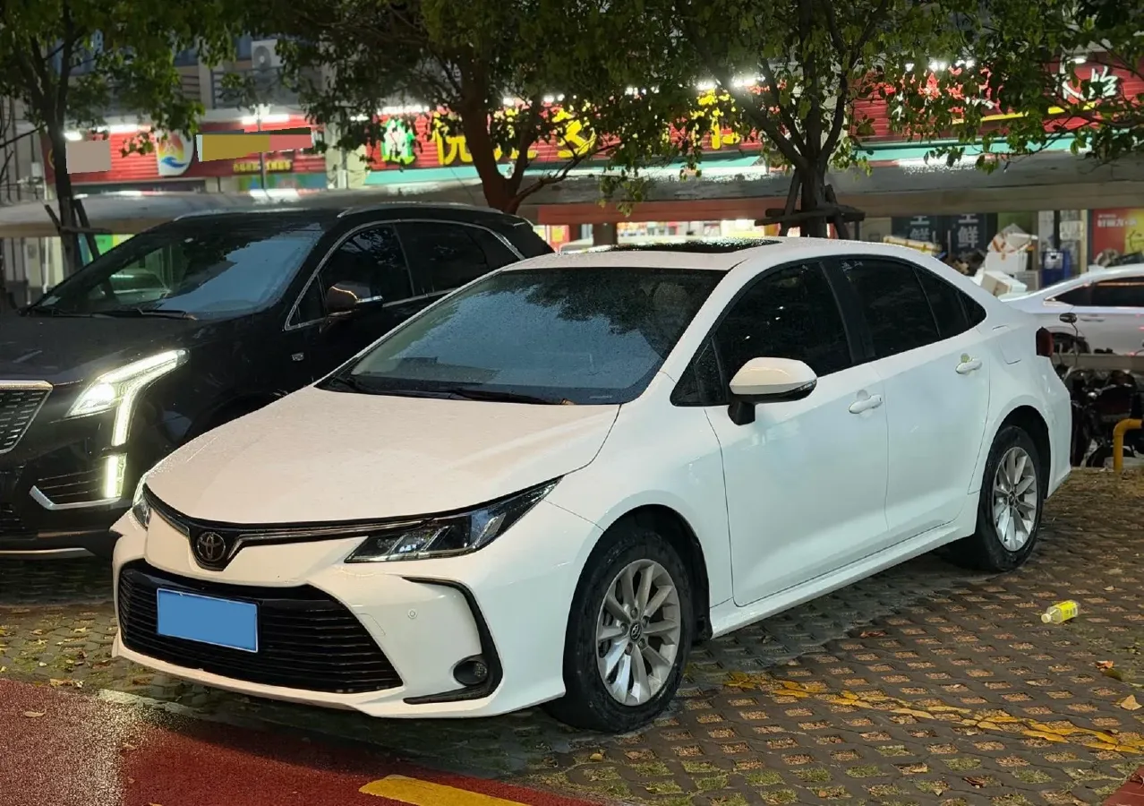 2021 Toyota Corolla 1.2T 116HP L4 CVT,autocango,china used car exporter,china ev exporter,chinese used car exporter,chinese used ev exporter