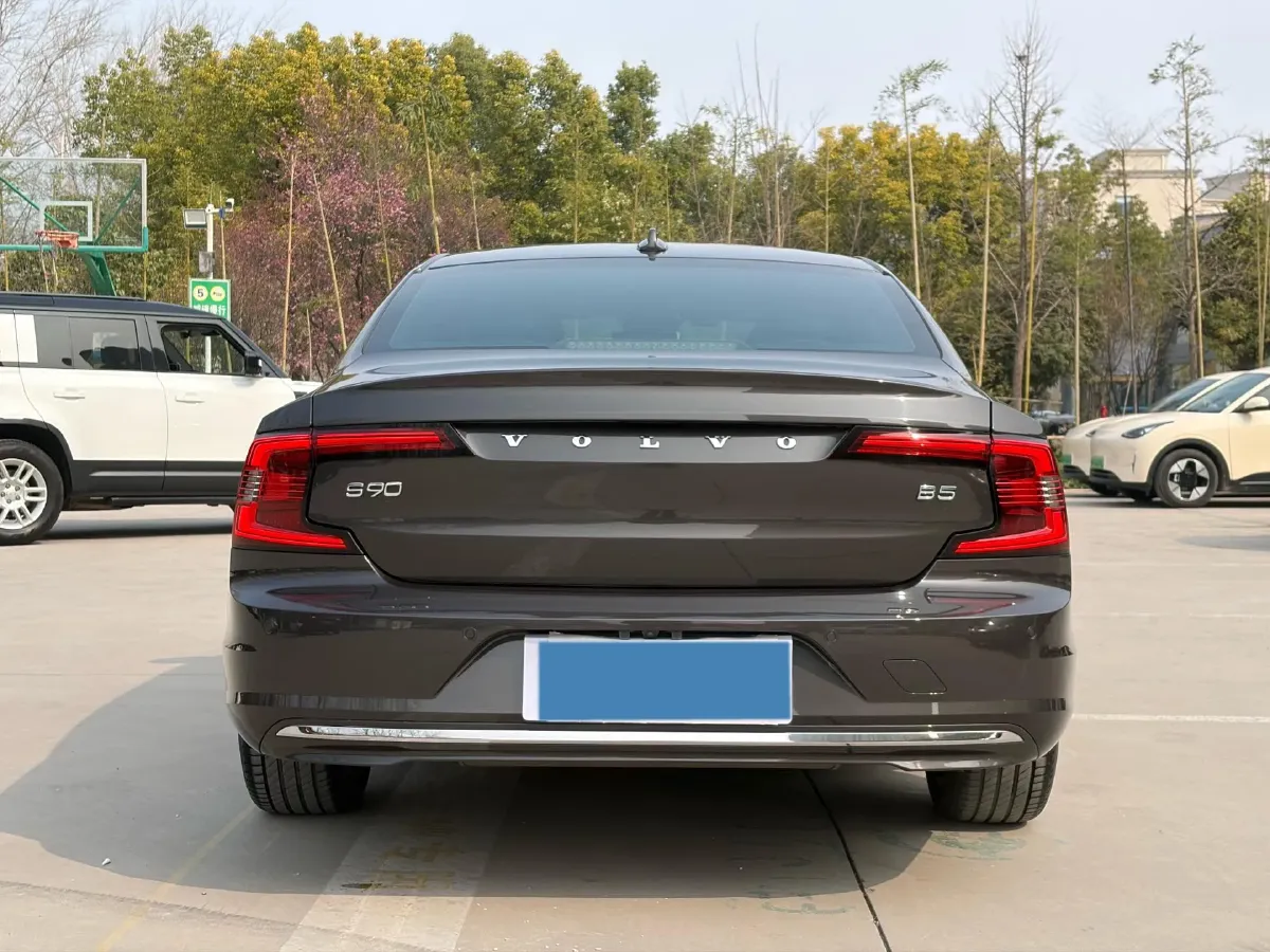 2022 Volvo S90 2.0T 250HP L4 8AT,autocango,china used car exporter,china ev exporter,chinese used car exporter,chinese used ev exporter