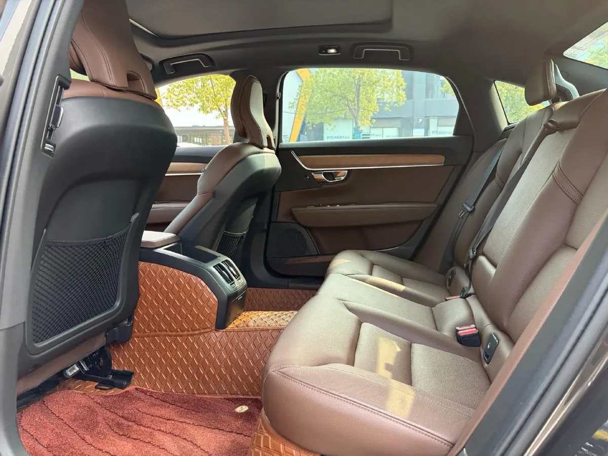 2022 Volvo S90 2.0T 250HP L4 8AT,autocango,china used car exporter,china ev exporter,chinese used car exporter,chinese used ev exporter