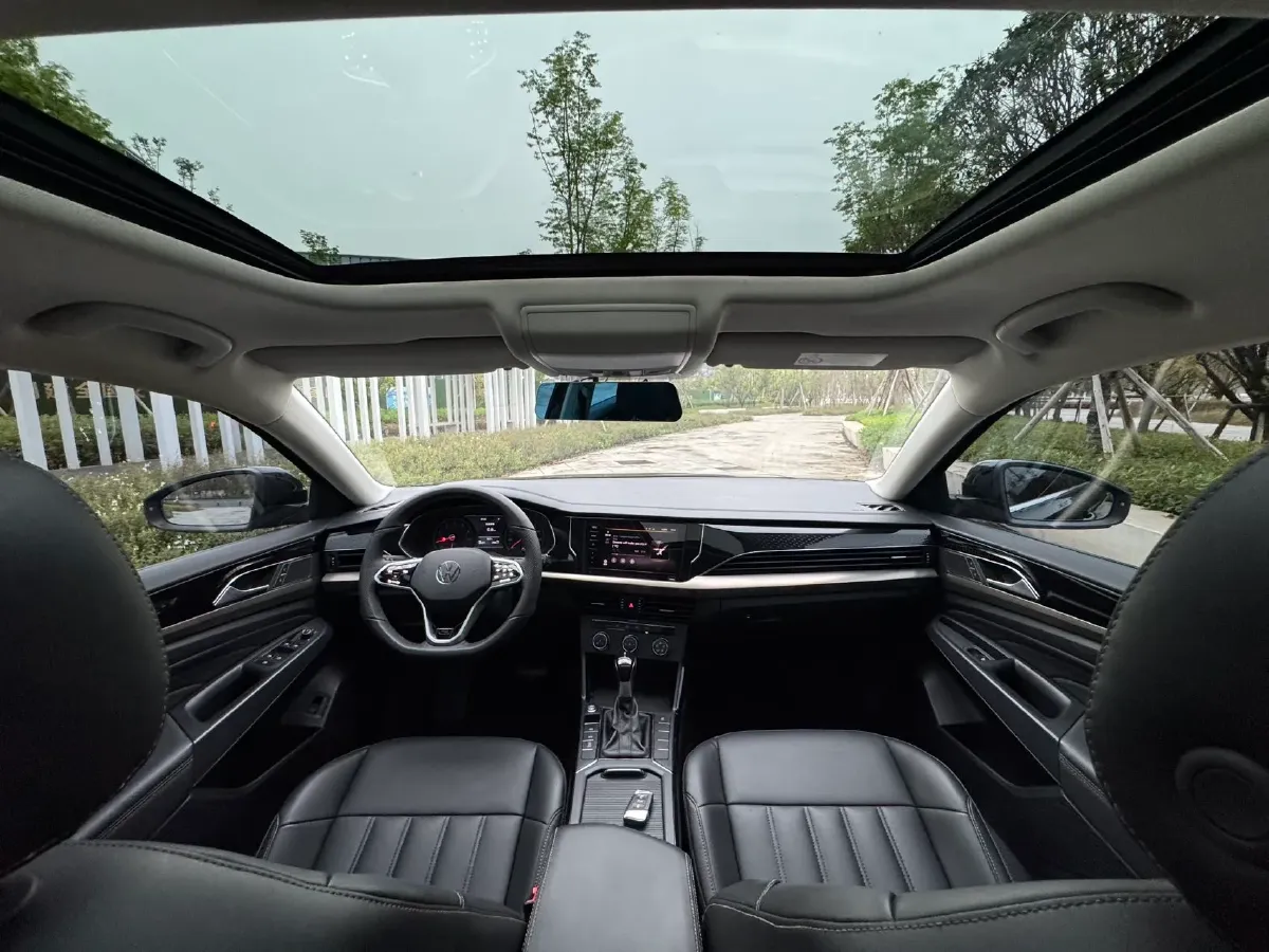 2021 Volkswagen Passat 1.4T 150HP L4 7DCT,autocango,china used car exporter,china ev exporter,chinese used car exporter,chinese used ev exporter