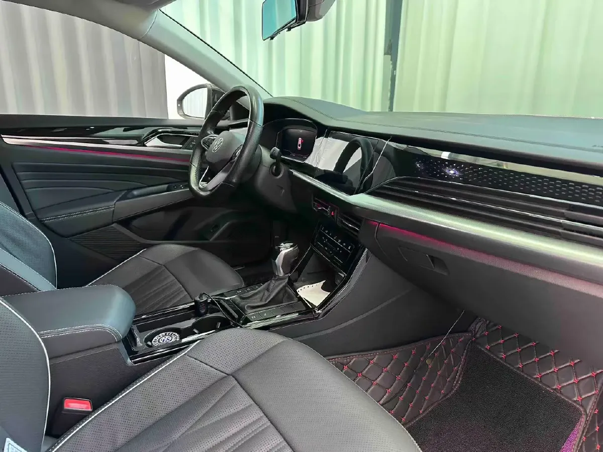 2023 Volkswagen Passat 2.0T 186HP L4 7DCT,autocango,china used car exporter,china ev exporter,chinese used car exporter,chinese used ev exporter