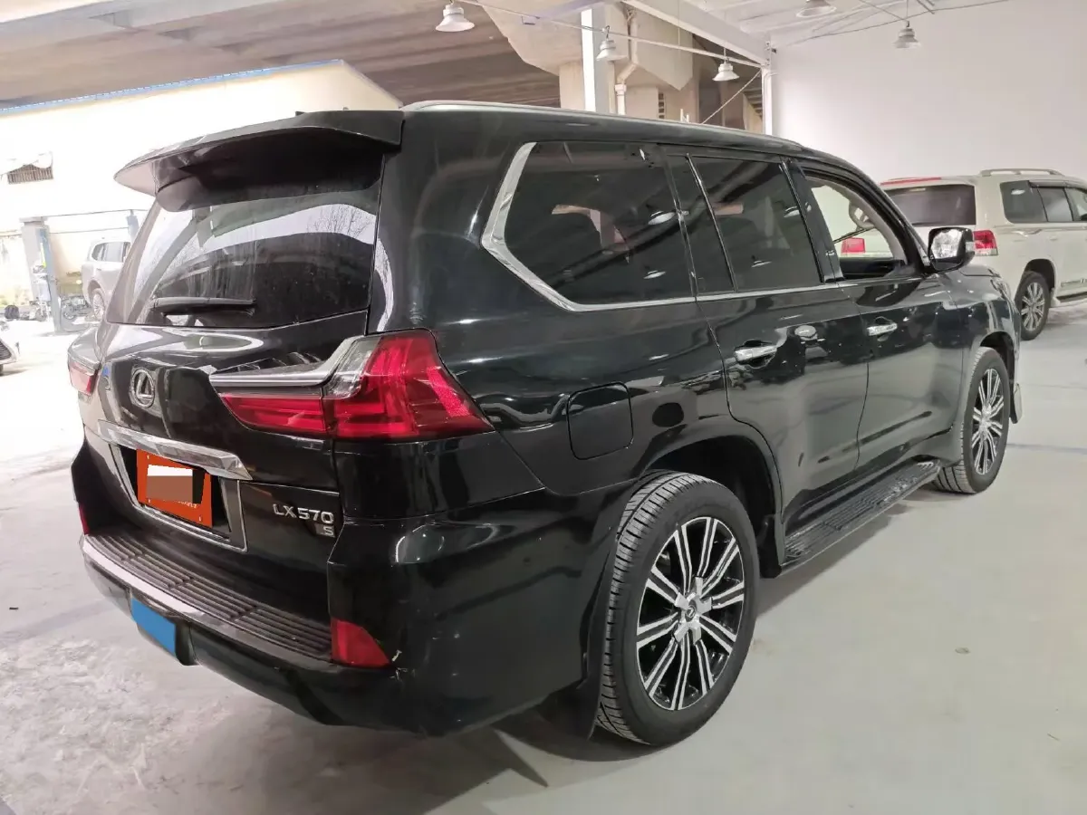 2017 Lexus LX 5.7L 367HP V8 8AT,autocango,china used car exporter,china ev exporter,chinese used car exporter,chinese used ev exporter