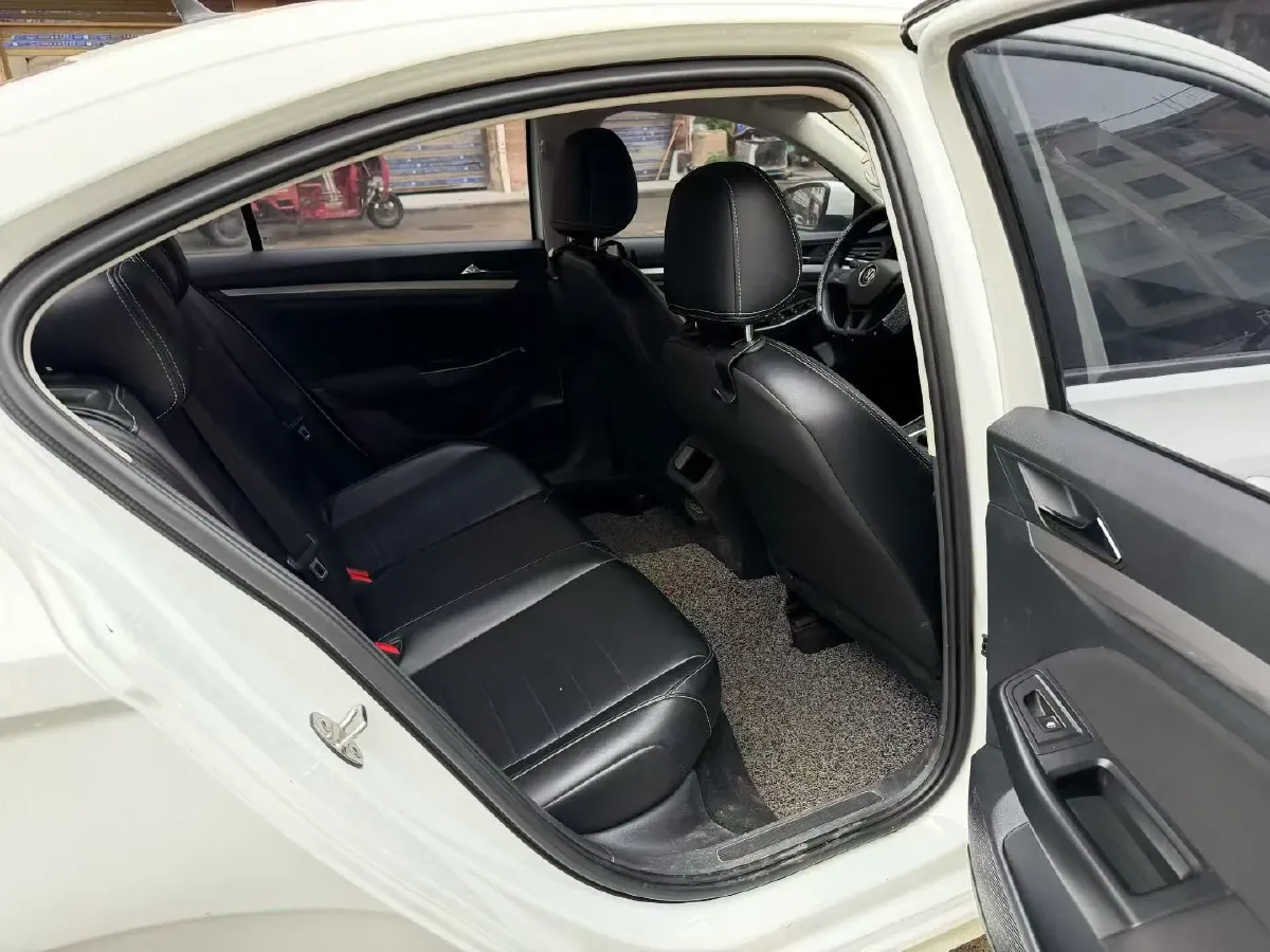 2021 Volkswagen Bora 1.5L 113HP L4 6AT,autocango,china used car exporter,china ev exporter,chinese used car exporter,chinese used ev exporter