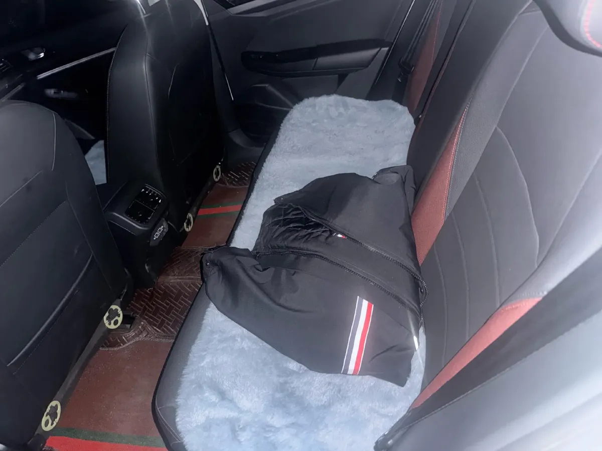 2019 Bestune T77 1.2T 143HP L4 7DCT,autocango,china used car exporter,china ev exporter,chinese used car exporter,chinese used ev exporter