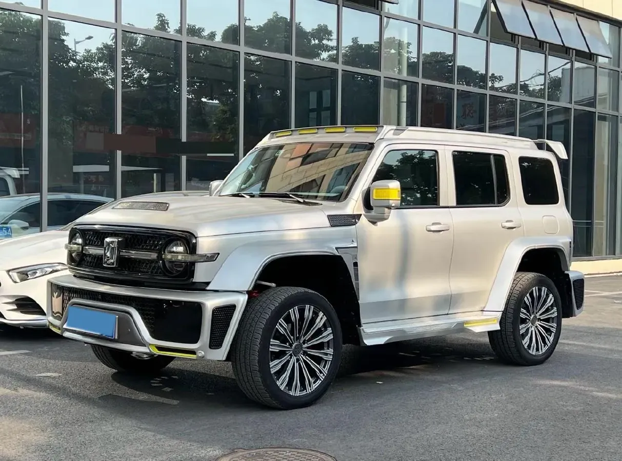 2021 Cyberspace 300 2.0T 227HP L4 8AT,autocango,china used car exporter,china ev exporter,chinese used car exporter,chinese used ev exporter