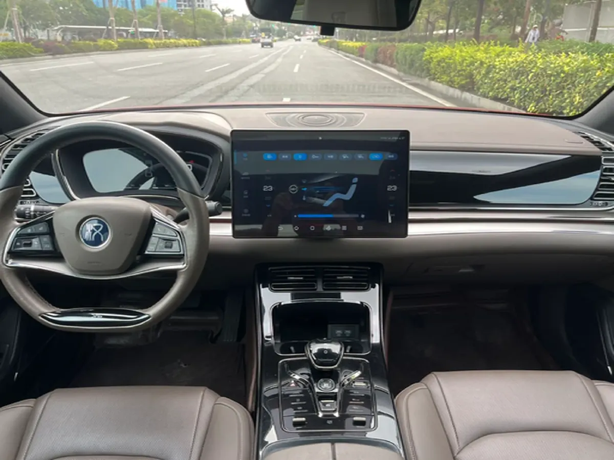 2020 WEY VV7 2.0T 227HP L4 7DCT PHEV,autocango,china used car exporter,china ev exporter,chinese used car exporter,chinese used ev exporter