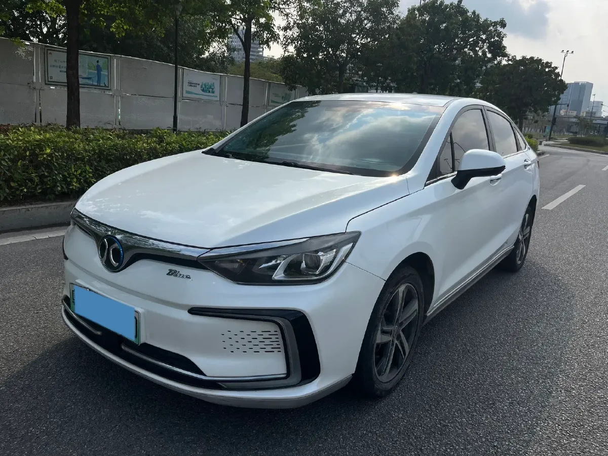 2018 BeiJing Auto EU5 BEV 53.66KWH,autocango,china used car exporter,china ev exporter,chinese used car exporter,chinese used ev exporter