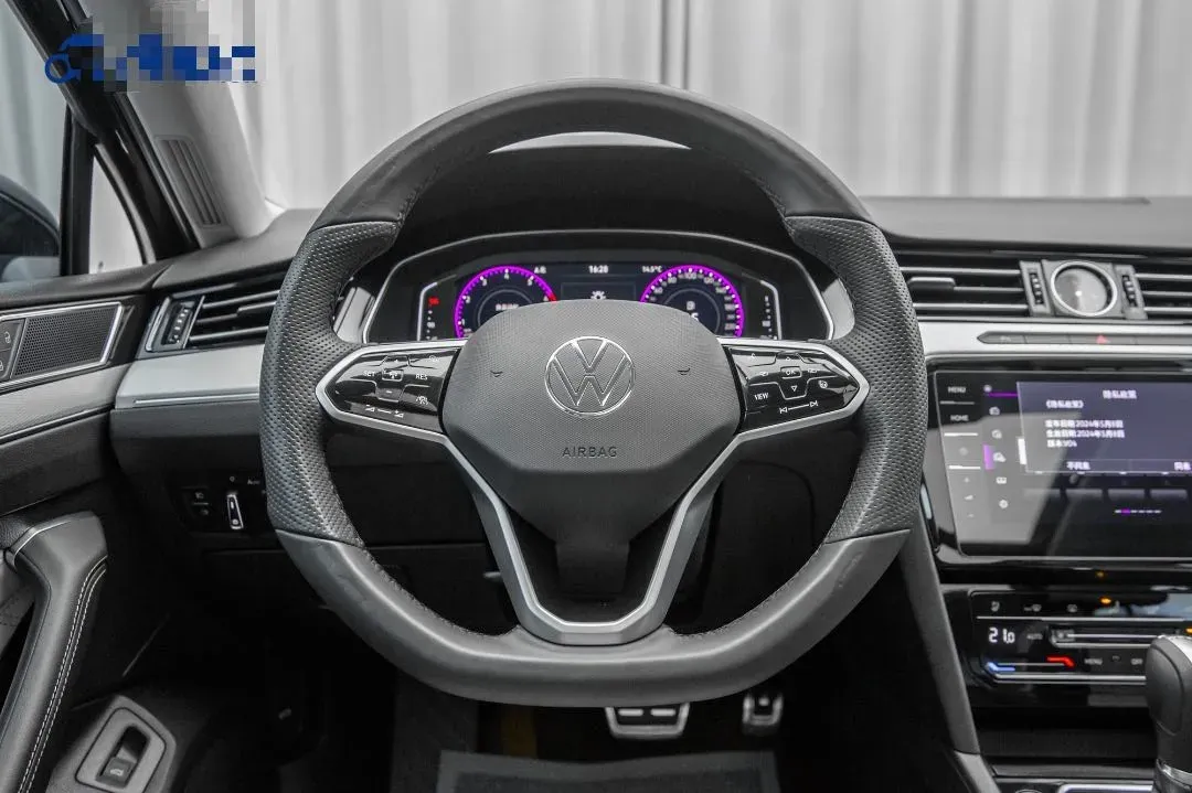 2024 Volkswagen Magotan 2.0T 186HP L4 7DCT,autocango,china used car exporter,china ev exporter,chinese used car exporter,chinese used ev exporter