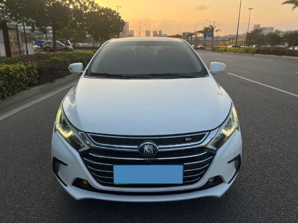 2017 BYD Qin 1.5T 154HP L4 6DCT PHEV,autocango,china used car exporter,china ev exporter,chinese used car exporter,chinese used ev exporter