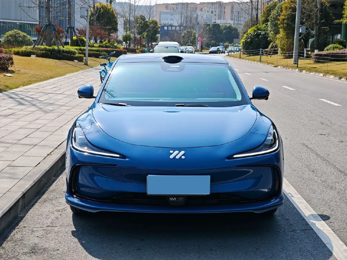 2024 IM L6 BEV 100KWH,autocango,china used car exporter,china ev exporter,chinese used car exporter,chinese used ev exporter