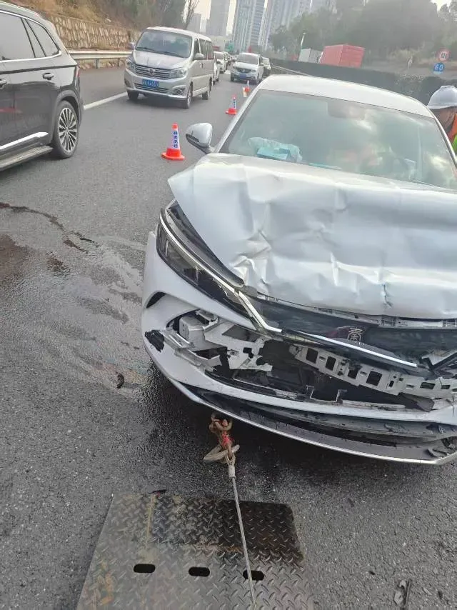 2024 BYD QinL 1.5L 101HP L4 E-CVT PHEV 10.08KWH,autocango,china used car exporter,china ev exporter,chinese used car exporter,chinese used ev exporter