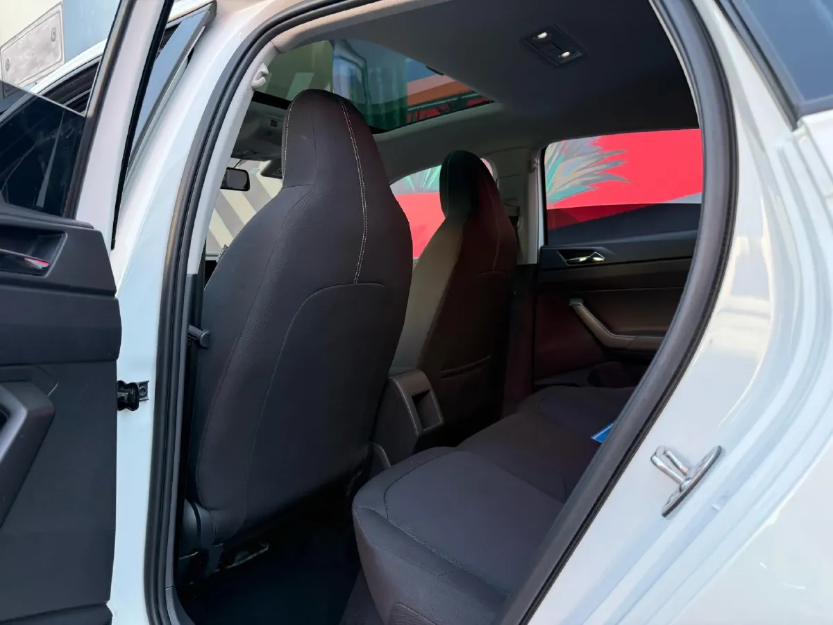 2019 Volkswagen Polo 1.5L 113HP L4 6AT,autocango,china used car exporter,china ev exporter,chinese used car exporter,chinese used ev exporter