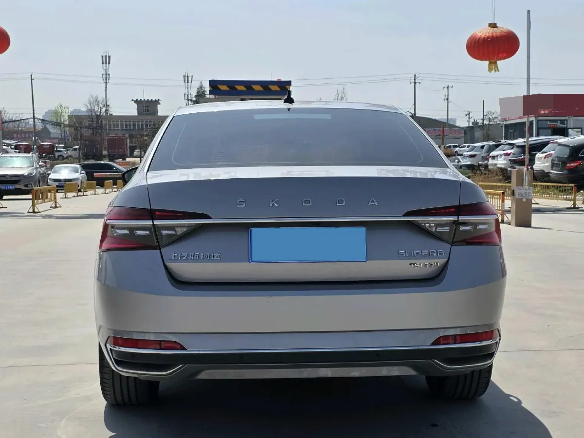 2019 Skoda Superb 2.0T 186HP L4 7DCT,autocango,china used car exporter,china ev exporter,chinese used car exporter,chinese used ev exporter