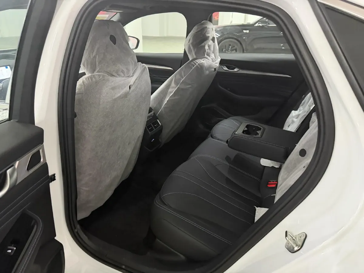 2025 Geely Preface 1.5T 181HP L4 7DCT,autocango,china used car exporter,china ev exporter,chinese used car exporter,chinese used ev exporter