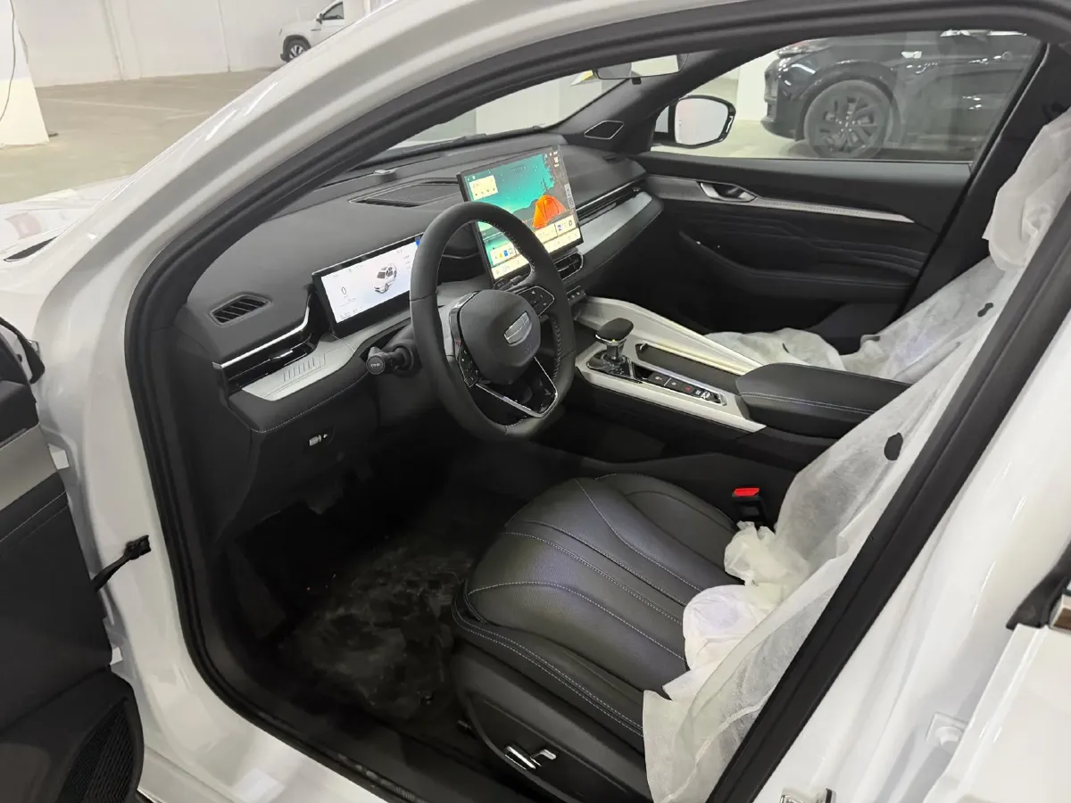 2025 Geely Preface 1.5T 181HP L4 7DCT,autocango,china used car exporter,china ev exporter,chinese used car exporter,chinese used ev exporter