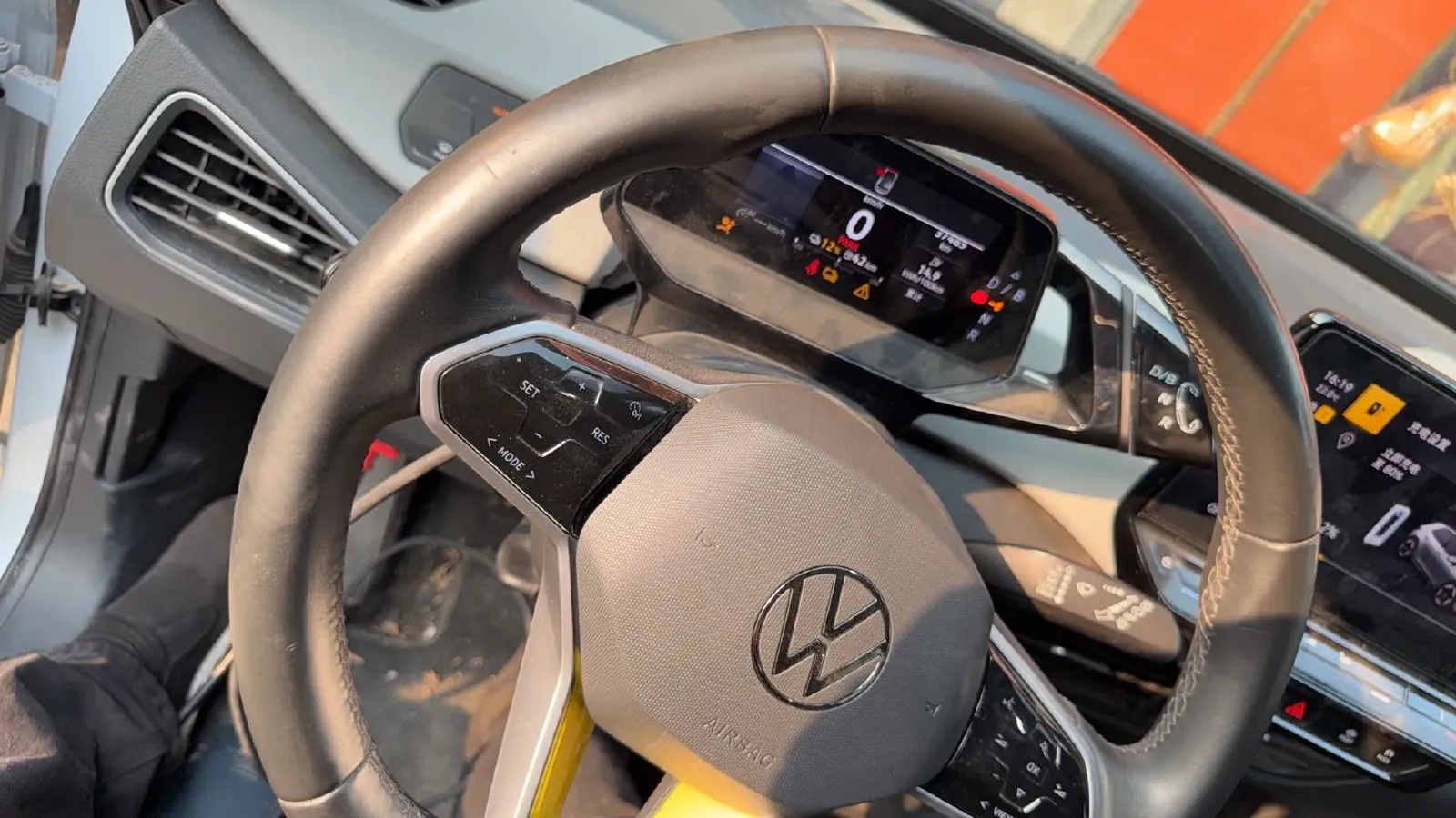 2023 Volkswagen ID.3 BEV 52.8KWH,autocango,china used car exporter,china ev exporter,chinese used car exporter,chinese used ev exporter