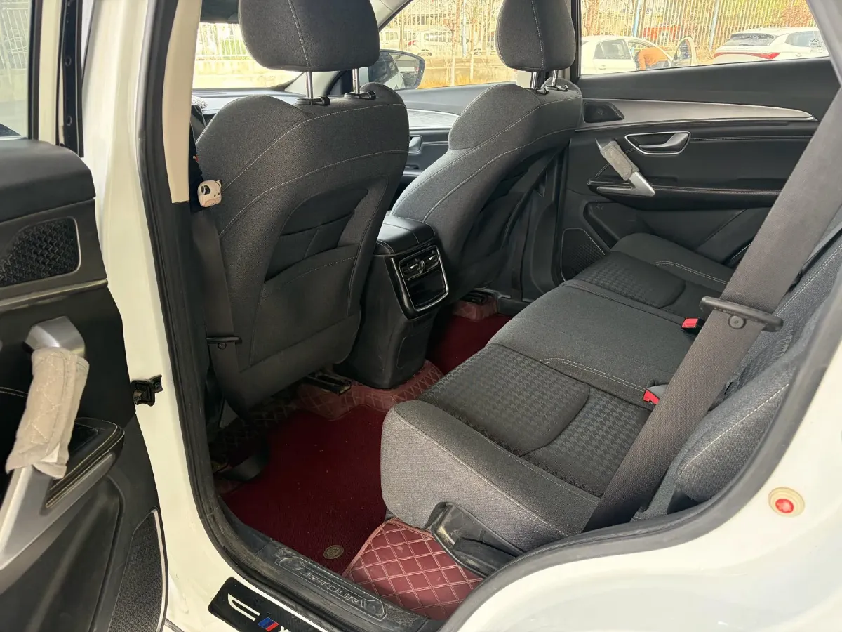 2021 Jetour X70 Plus 1.5T 156HP L4 6MT,autocango,china used car exporter,china ev exporter,chinese used car exporter,chinese used ev exporter