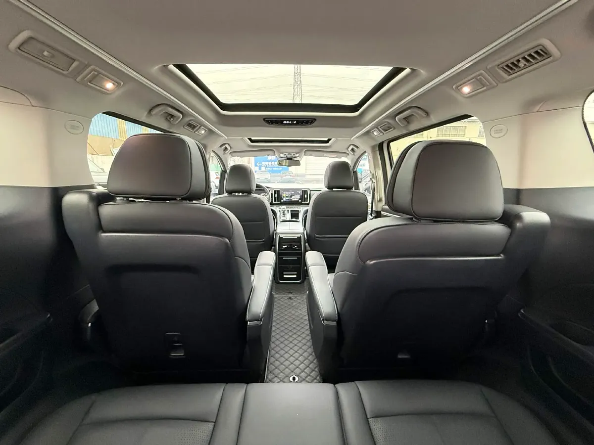 2023 GAC Trumpchi M8 2.0T 252HP L4 8AT,autocango,china used car exporter,china ev exporter,chinese used car exporter,chinese used ev exporter