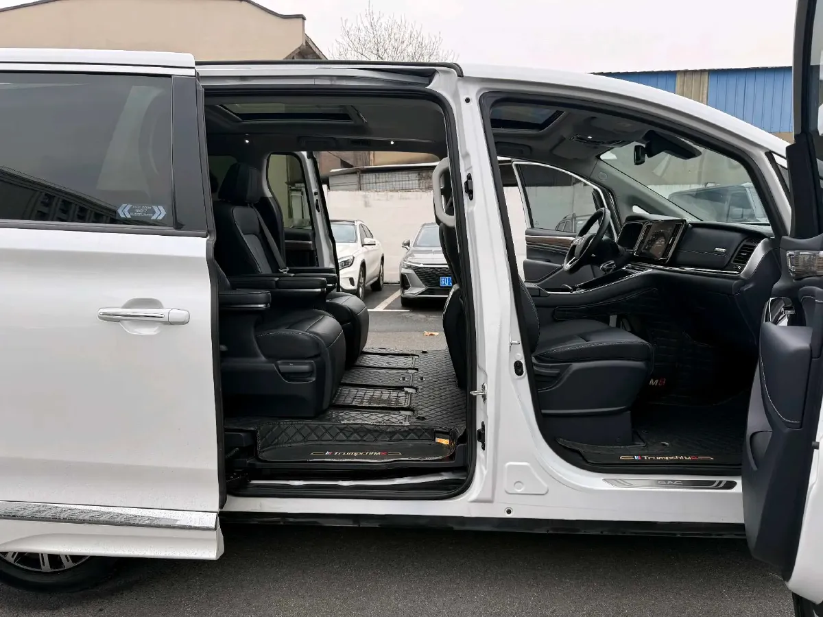 2023 GAC Trumpchi M8 2.0T 252HP L4 8AT,autocango,china used car exporter,china ev exporter,chinese used car exporter,chinese used ev exporter