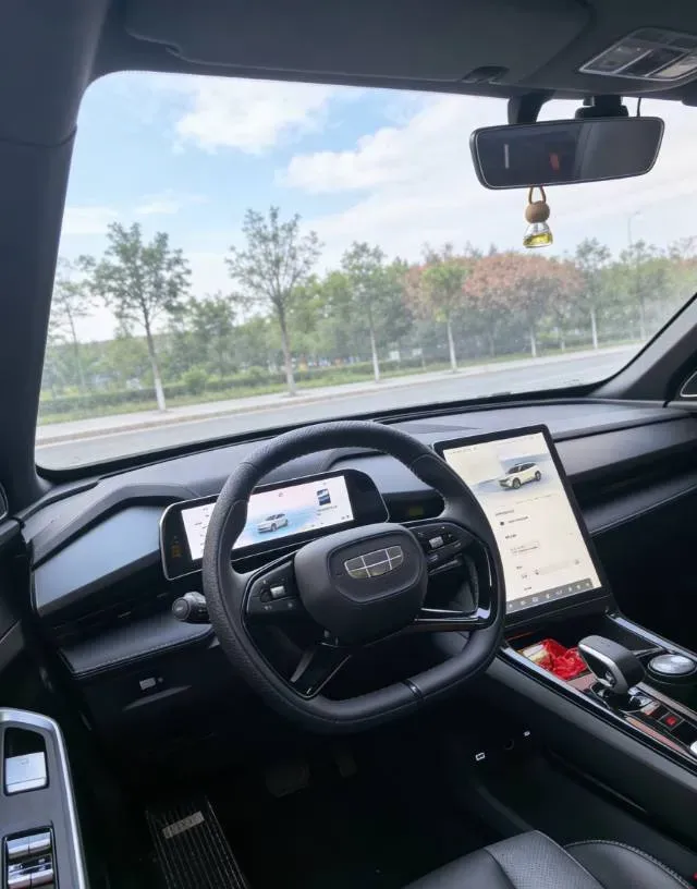 2023 Geely Azkarra 1.5T 181HP L4 7DCT,autocango,china used car exporter,china ev exporter,chinese used car exporter,chinese used ev exporter