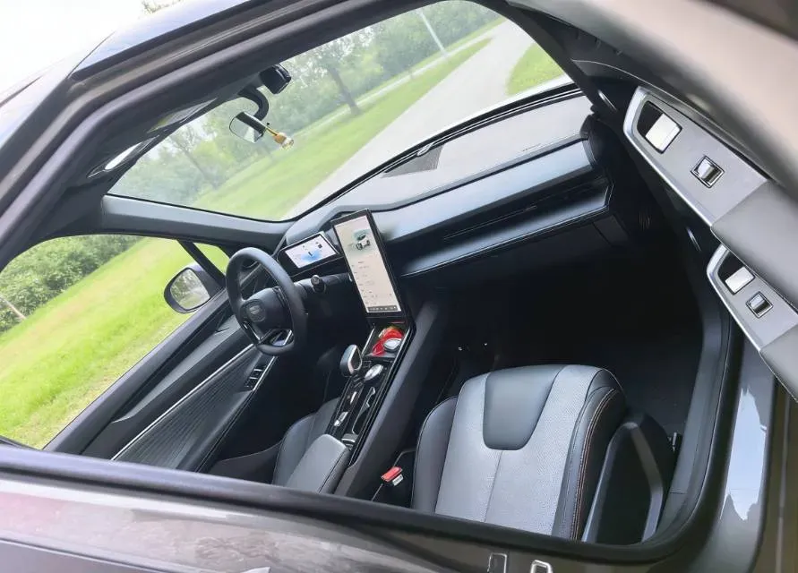 2023 Geely Azkarra 1.5T 181HP L4 7DCT,autocango,china used car exporter,china ev exporter,chinese used car exporter,chinese used ev exporter