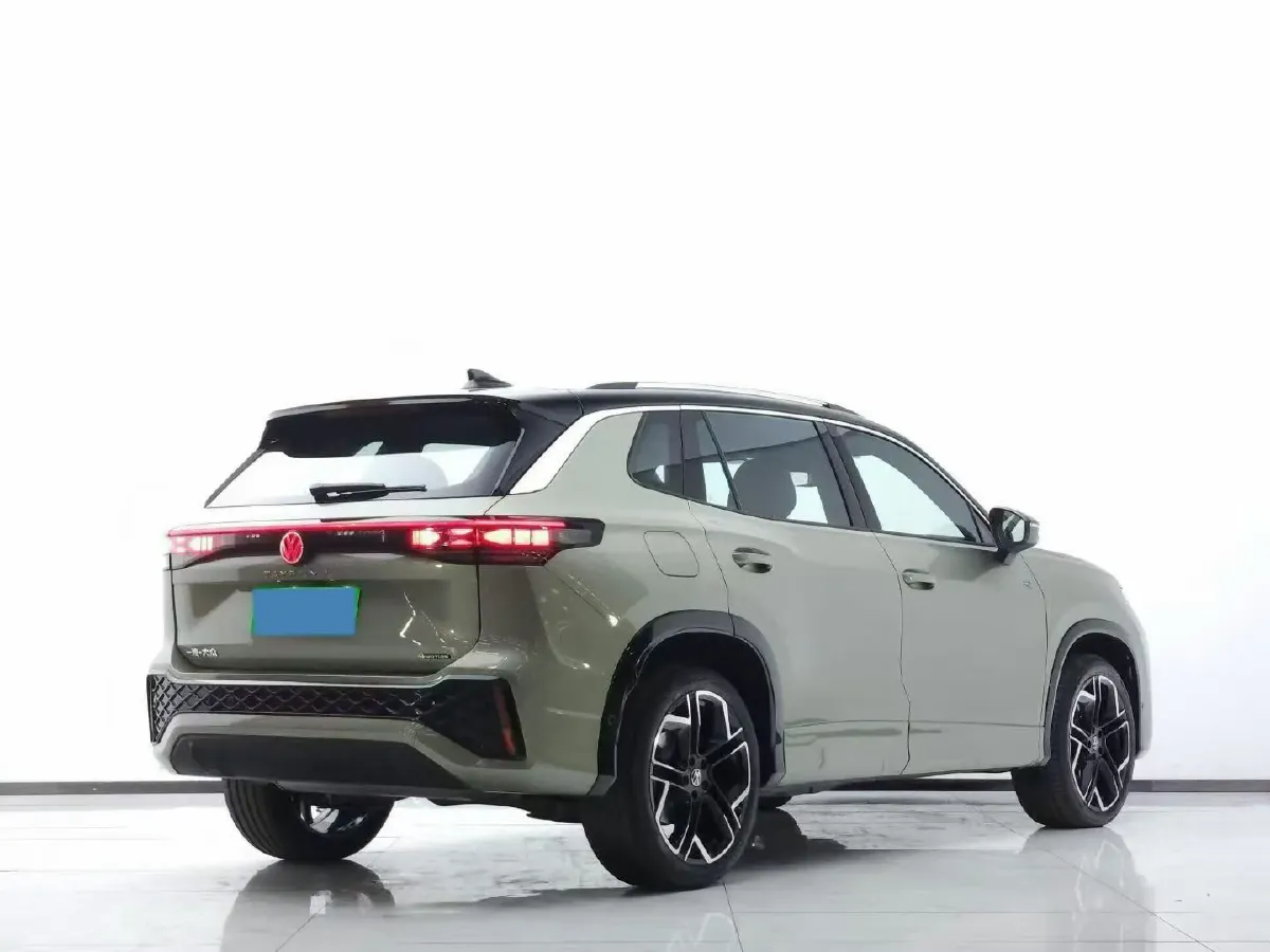 2025 Volkswagen Tayron 2.0T 220HP L4 7DCT,autocango,china used car exporter,china ev exporter,chinese used car exporter,chinese used ev exporter