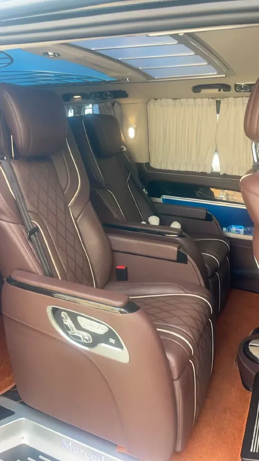 2021 Mercedes-Benz Vito 2.0T 211HP L4 9AT,autocango,china used car exporter,china ev exporter,chinese used car exporter,chinese used ev exporter