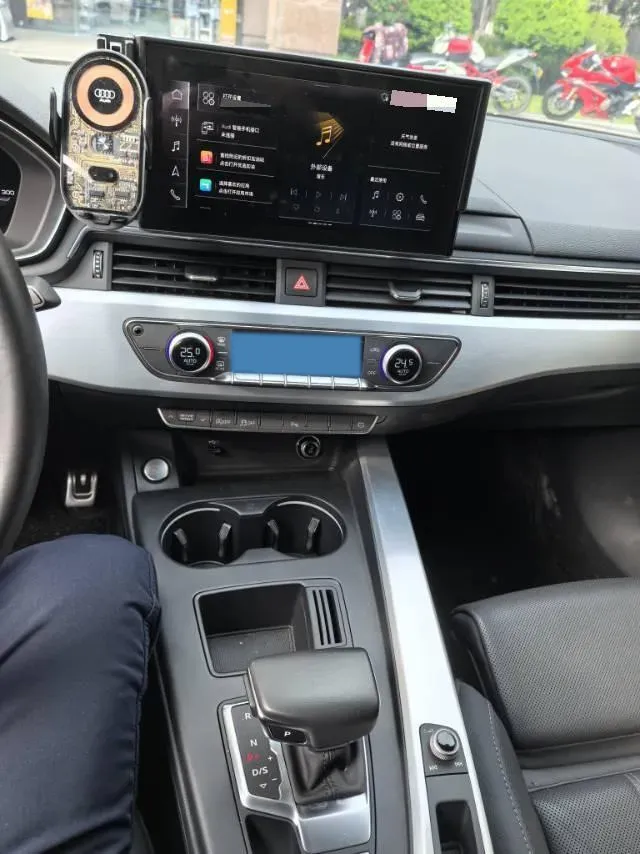 2023 Audi A4L 2.0T 190HP L4 7DCT,autocango,china used car exporter,china ev exporter,chinese used car exporter,chinese used ev exporter