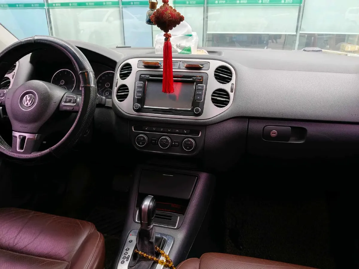 2013 Volkswagen Tiguan 1.8T 160HP L4 6AT,autocango,china used car exporter,china ev exporter,chinese used car exporter,chinese used ev exporter