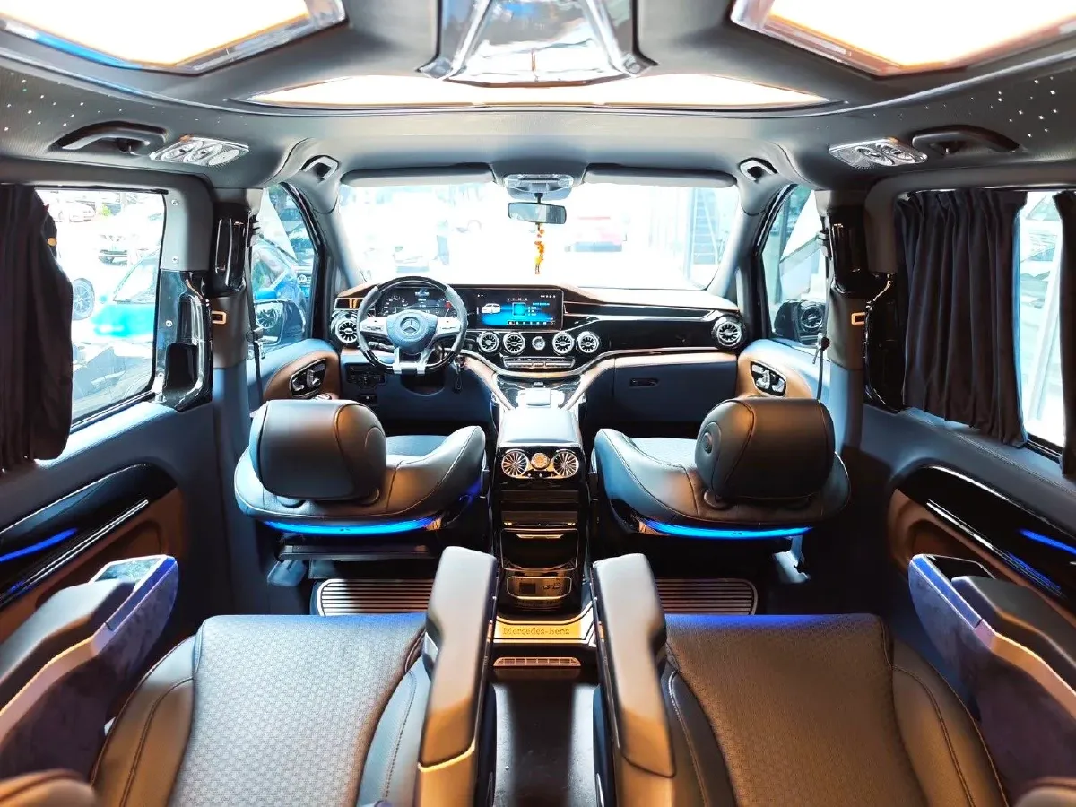 2023 Mercedes-Benz Vito 2.0T 211HP L4 9AT,autocango,china used car exporter,china ev exporter,chinese used car exporter,chinese used ev exporter