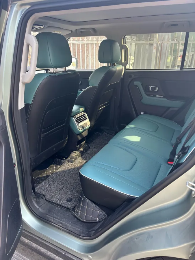 2025 Jetour Traveller 2.0T 254HP L4 7DCT,autocango,china used car exporter,china ev exporter,chinese used car exporter,chinese used ev exporter