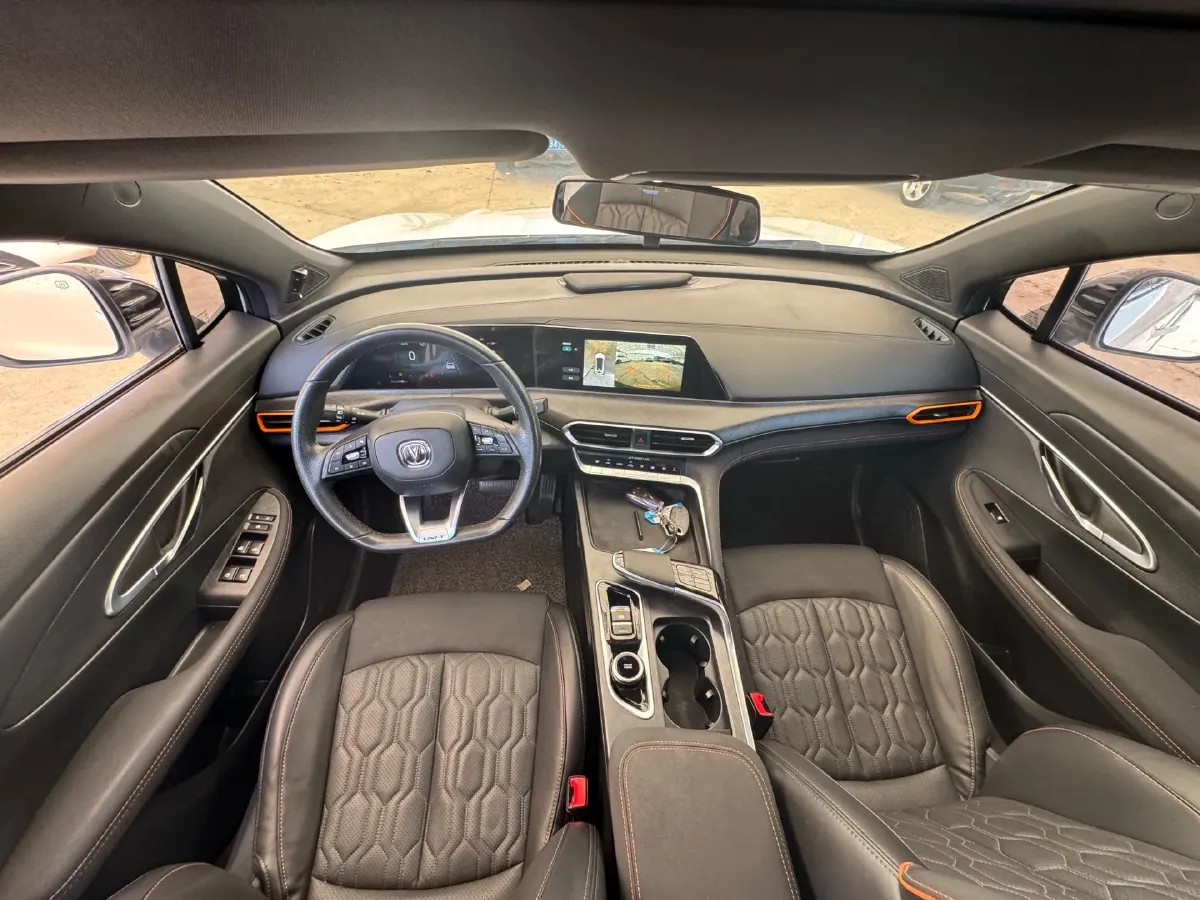 2022 ChangAn UNI-T 1.5T 188HP L4 7DCT,autocango,china used car exporter,china ev exporter,chinese used car exporter,chinese used ev exporter