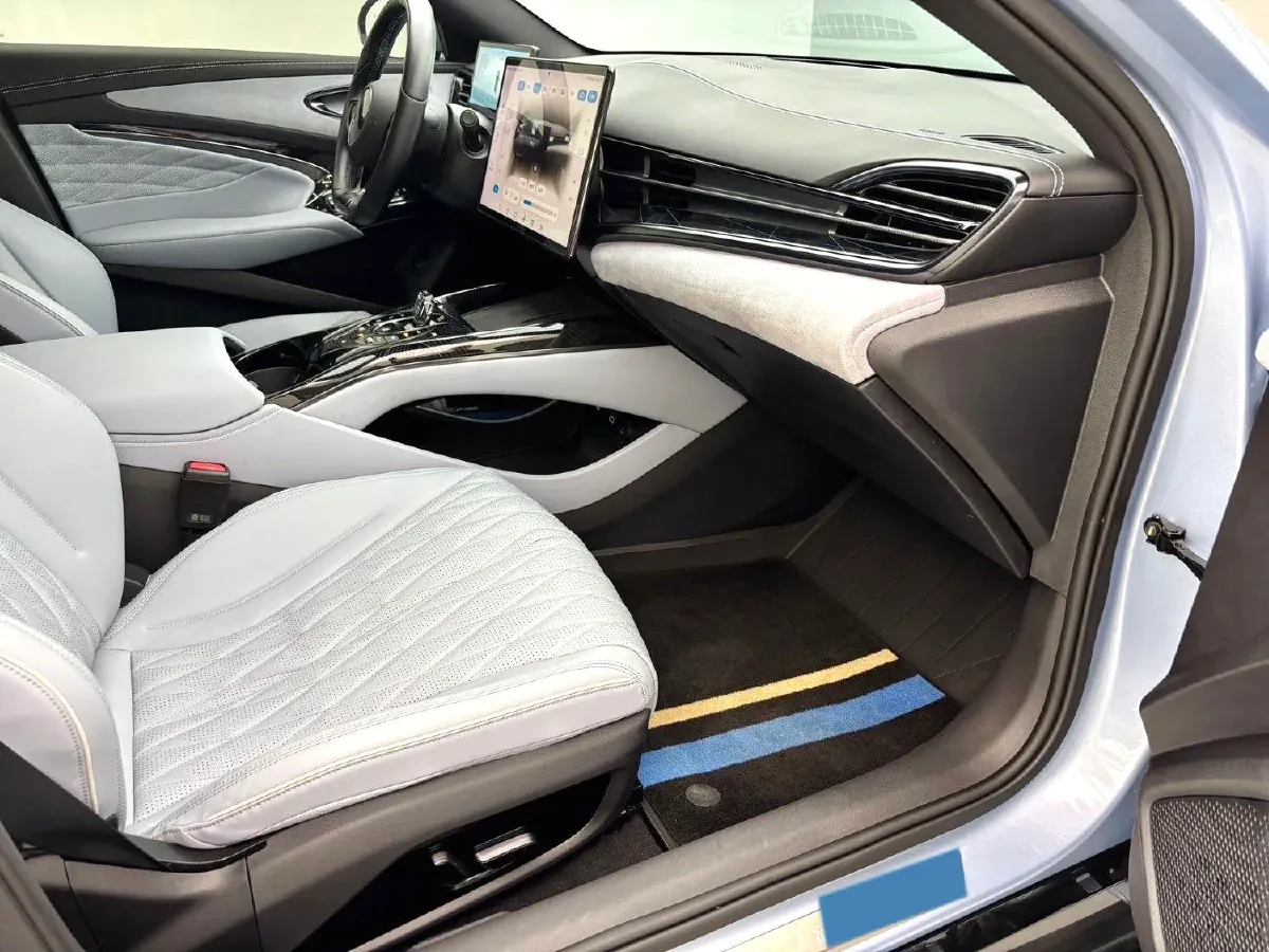 2022 AITO AITO M5 Range Extended 125HP REEV 40KWH,autocango,china used car exporter,china ev exporter,chinese used car exporter,chinese used ev exporter