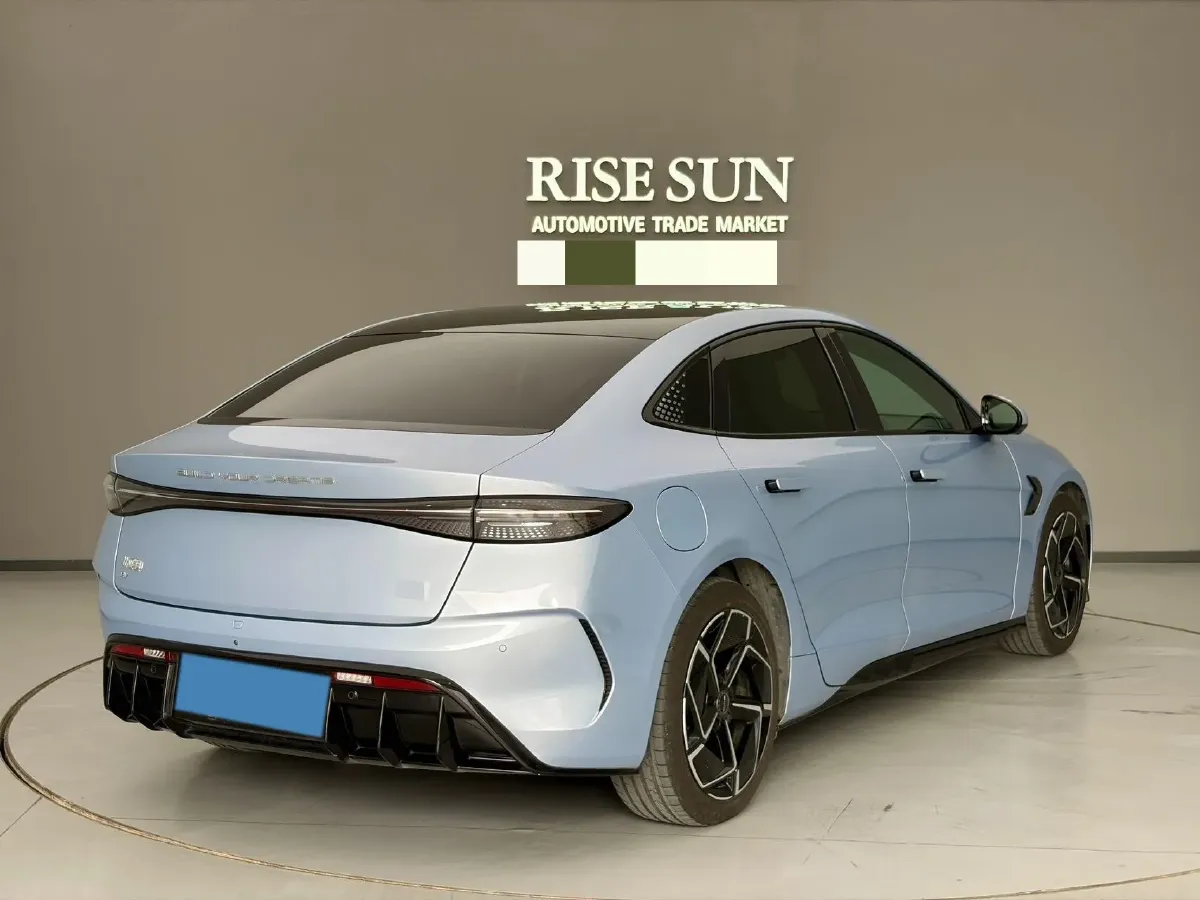 2022 AITO AITO M5 Range Extended 125HP REEV 40KWH,autocango,china used car exporter,china ev exporter,chinese used car exporter,chinese used ev exporter