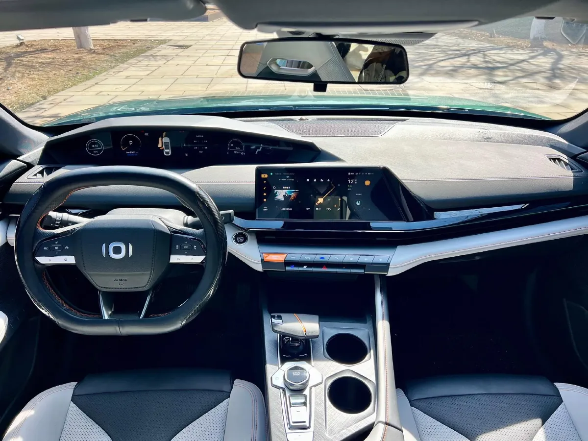 2023 MAXUS G50 1.5T 181HP L4 7DCT,autocango,china used car exporter,china ev exporter,chinese used car exporter,chinese used ev exporter