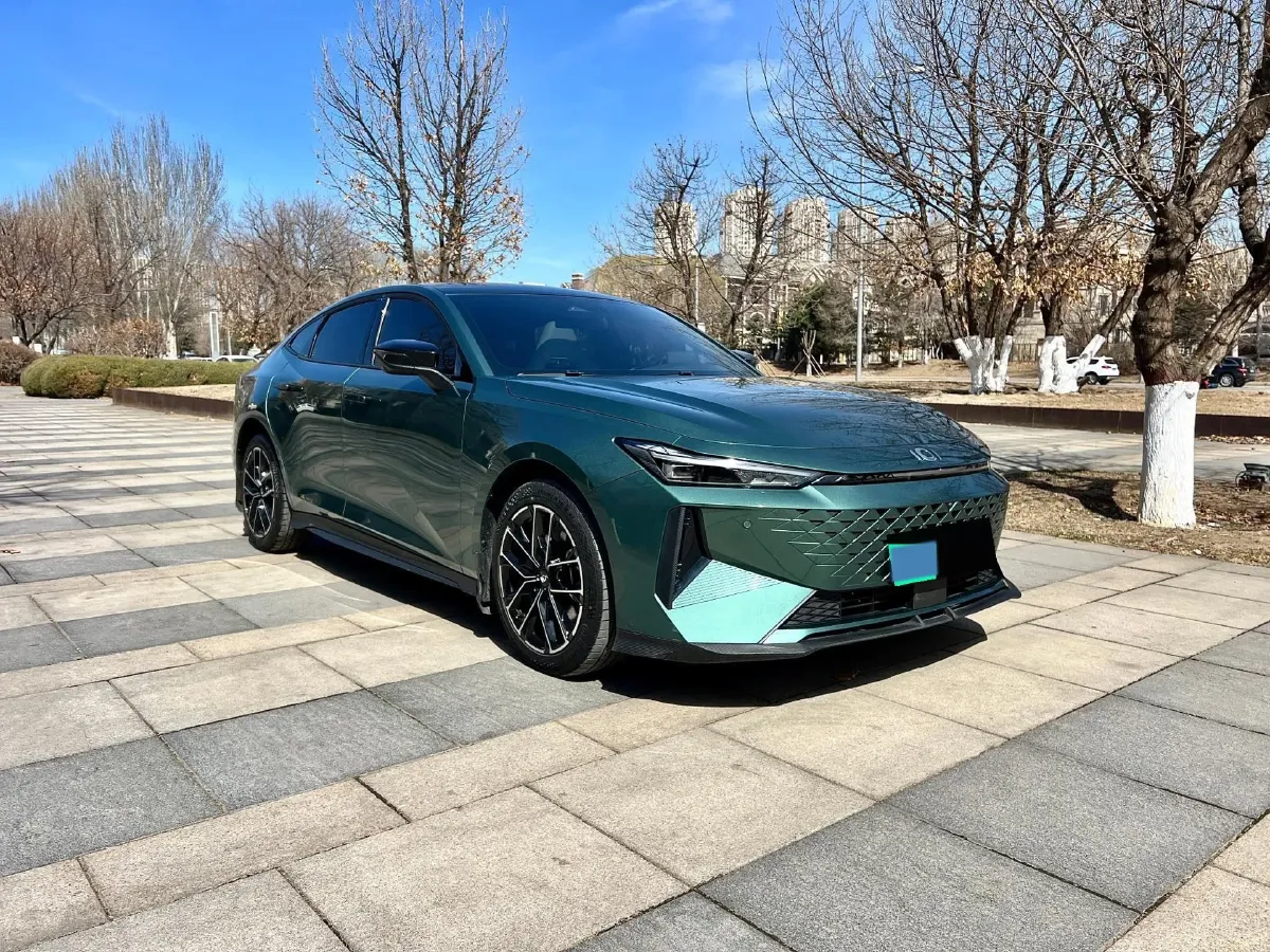 2023 MAXUS G50 1.5T 181HP L4 7DCT,autocango,china used car exporter,china ev exporter,chinese used car exporter,chinese used ev exporter