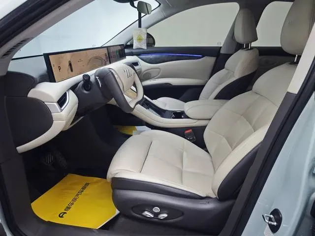 2023 IM LS6 BEV 100KWH,autocango,china used car exporter,china ev exporter,chinese used car exporter,chinese used ev exporter