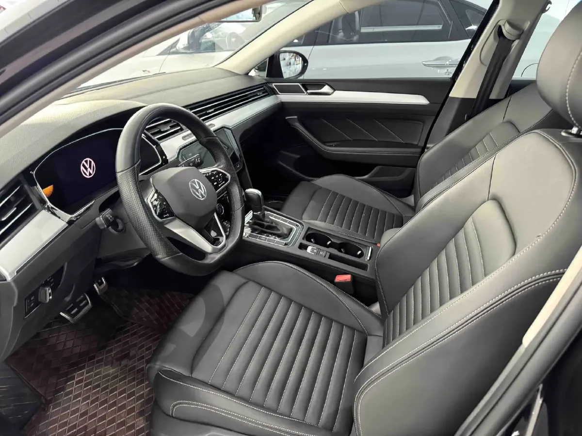 2024 Volkswagen Magotan 1.4T 150HP L4 7DCT,autocango,china used car exporter,china ev exporter,chinese used car exporter,chinese used ev exporter