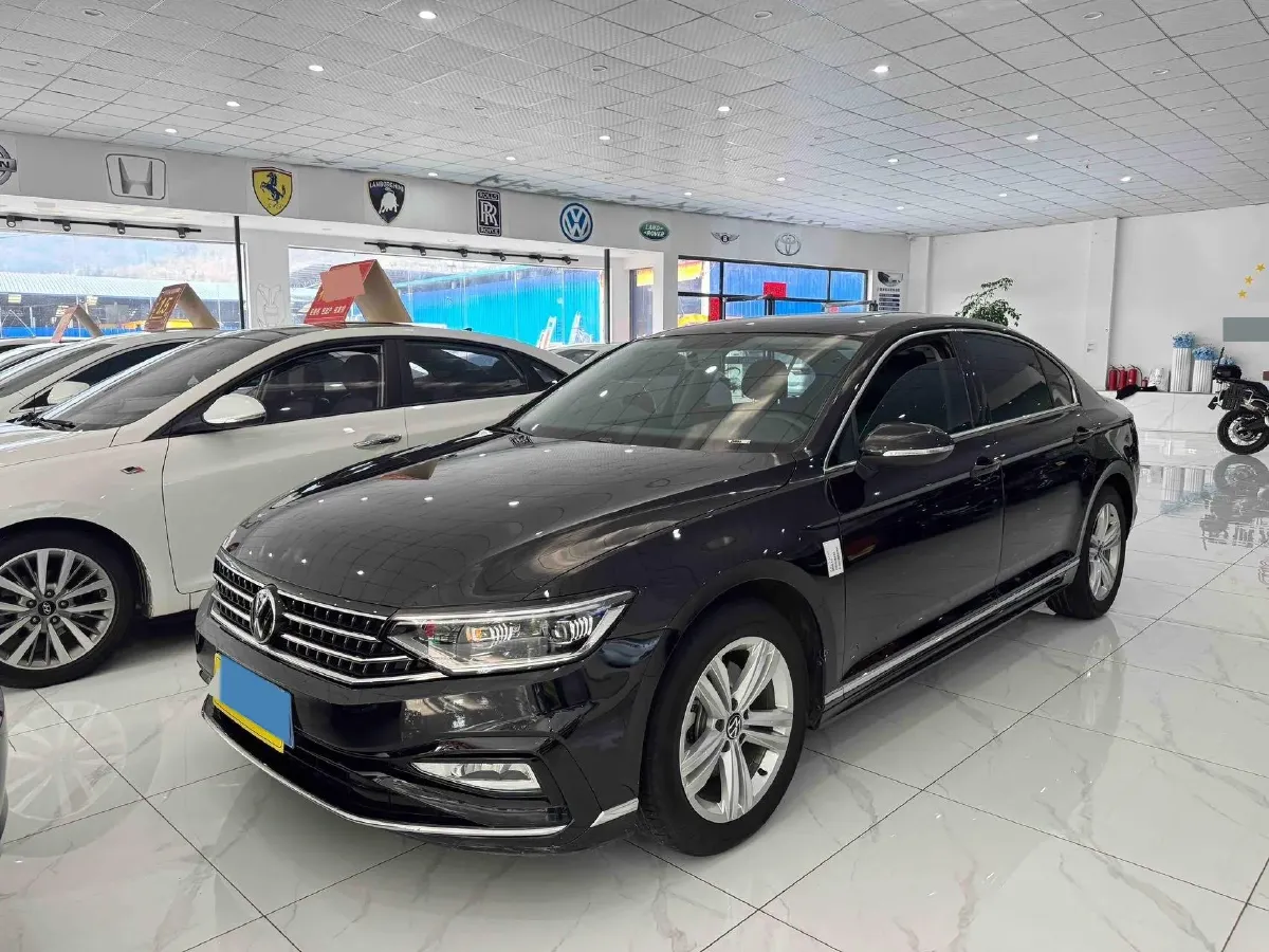 2024 Volkswagen Magotan 1.4T 150HP L4 7DCT,autocango,china used car exporter,china ev exporter,chinese used car exporter,chinese used ev exporter