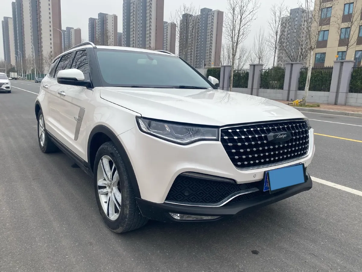 2017 Zotye T700 1.8T 177HP L4 6DCT,autocango,china used car exporter,china ev exporter,chinese used car exporter,chinese used ev exporter