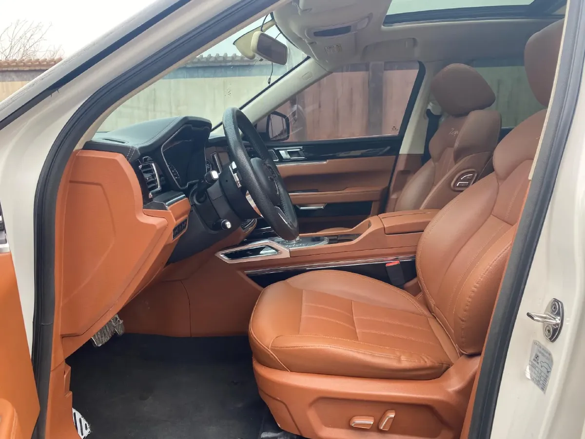 2017 Zotye T700 1.8T 177HP L4 6DCT,autocango,china used car exporter,china ev exporter,chinese used car exporter,chinese used ev exporter