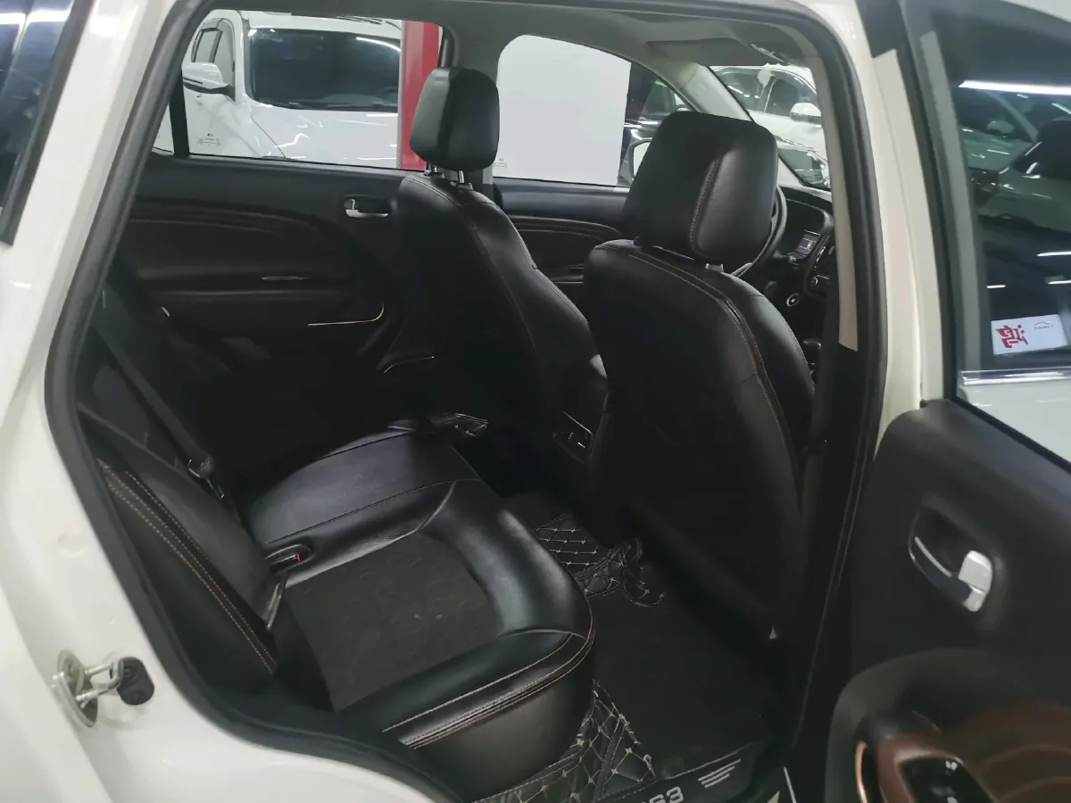 2019 GAC Trumpchi GS3 1.5T 163HP L3 7DCT,autocango,china used car exporter,china ev exporter,chinese used car exporter,chinese used ev exporter