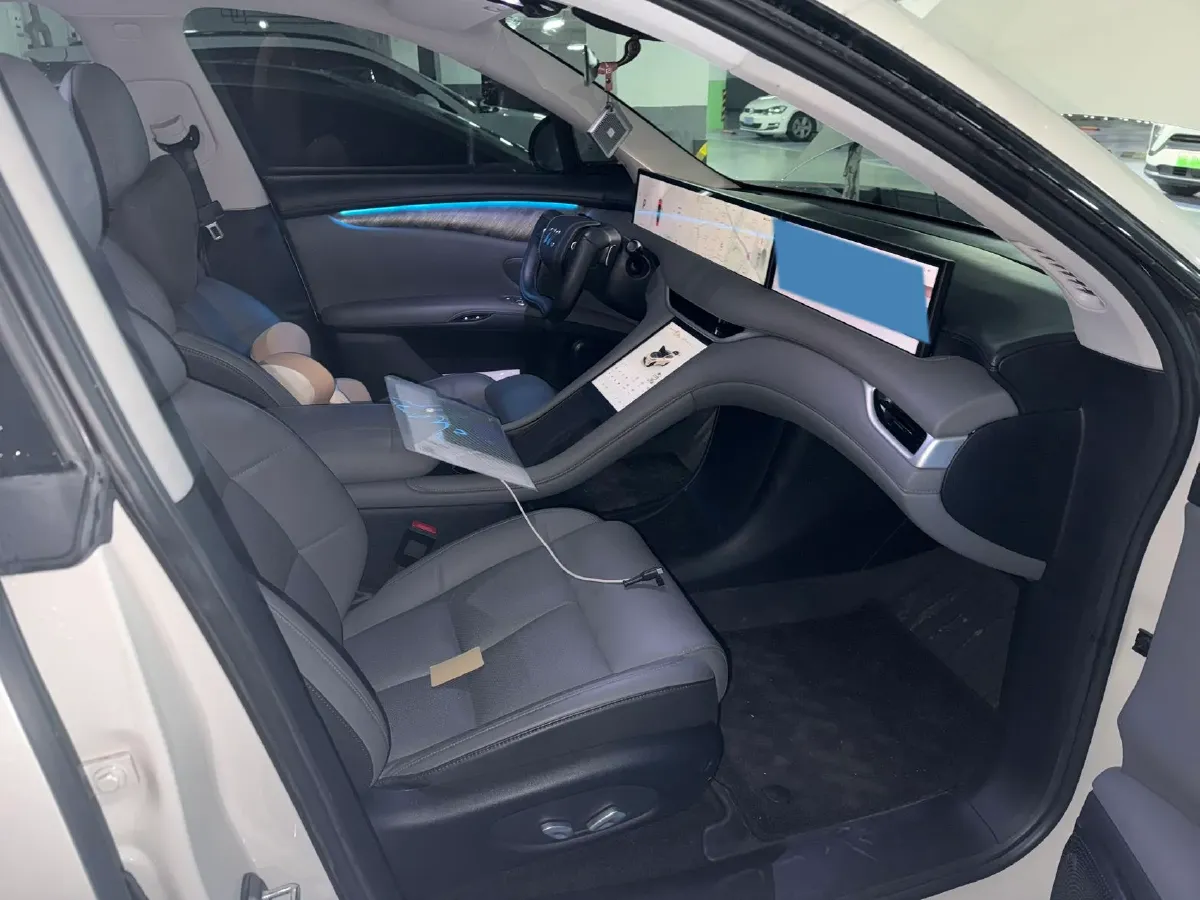 2023 IM LS6 BEV 100KWH,autocango,china used car exporter,china ev exporter,chinese used car exporter,chinese used ev exporter