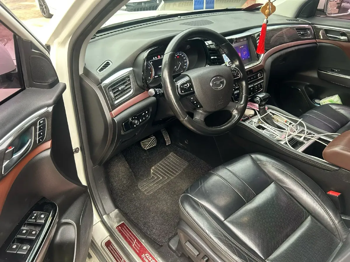 2017 GAC Trumpchi GS8 2.0T 201HP L4 6AT,autocango,china used car exporter,china ev exporter,chinese used car exporter,chinese used ev exporter