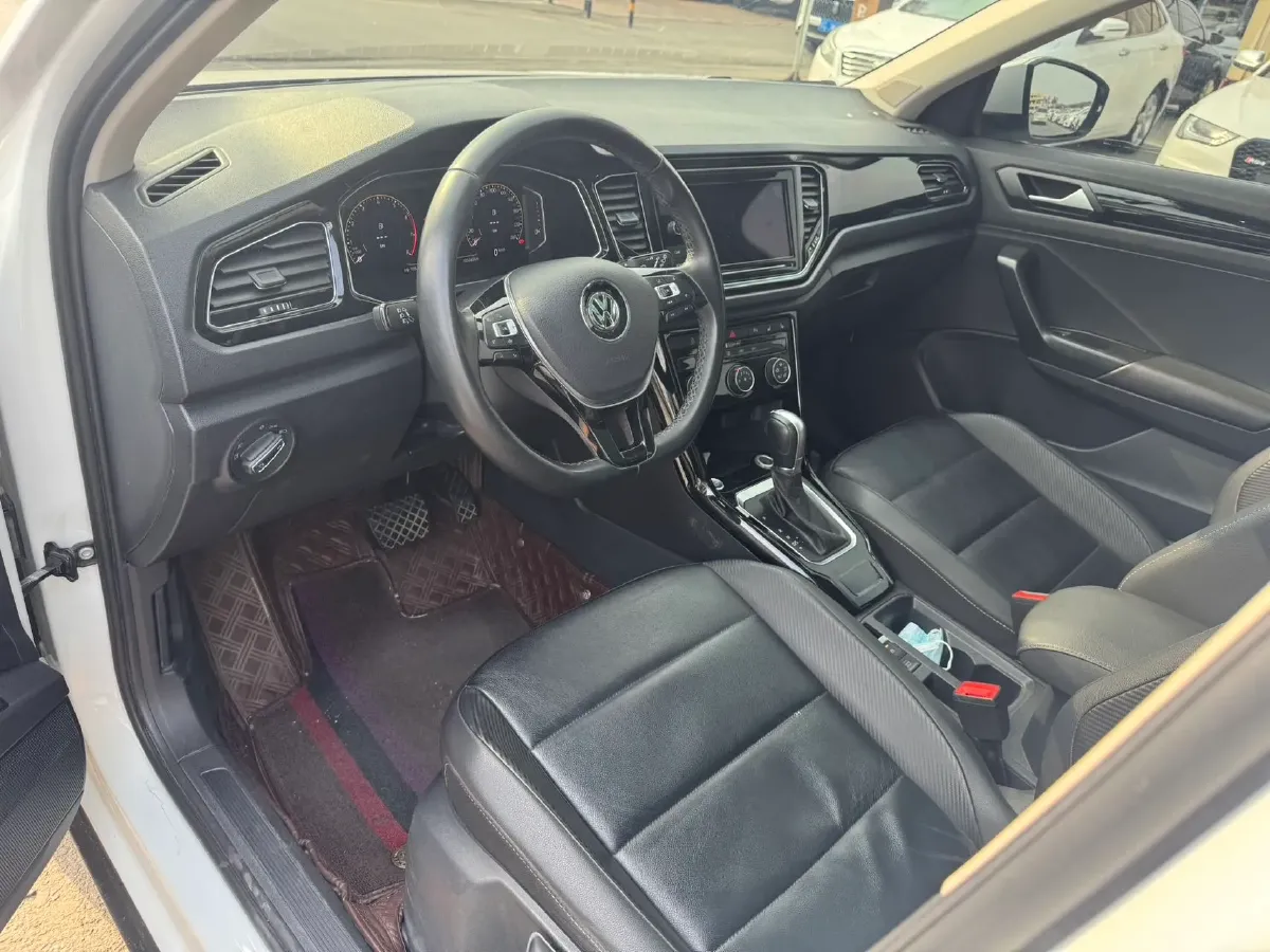 2020 Volkswagen T-Roc 1.4T 150HP L4 7DCT,autocango,china used car exporter,china ev exporter,chinese used car exporter,chinese used ev exporter